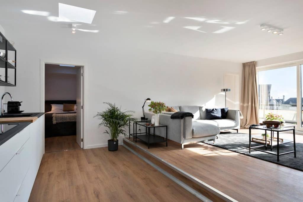 City Penthouse, Rooftop Terrace, Free Netflix, Wifi And Airco Antwerpen Bagian luar foto
