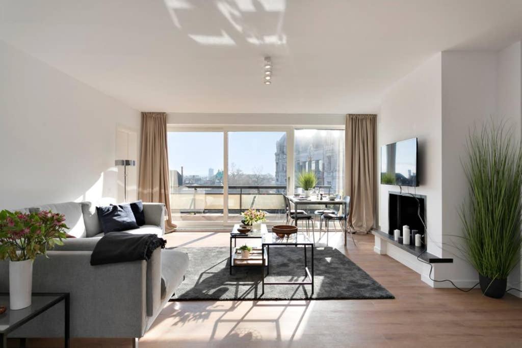 City Penthouse, Rooftop Terrace, Free Netflix, Wifi And Airco Antwerpen Bagian luar foto
