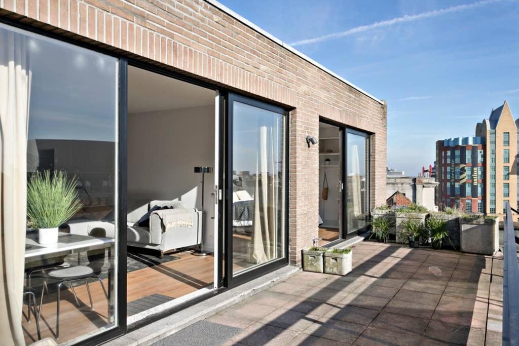 City Penthouse, Rooftop Terrace, Free Netflix, Wifi And Airco Antwerpen Bagian luar foto