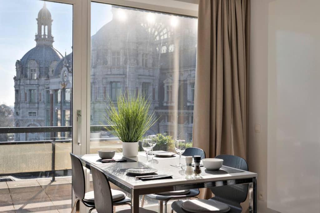 City Penthouse, Rooftop Terrace, Free Netflix, Wifi And Airco Antwerpen Bagian luar foto