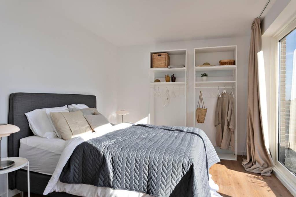 City Penthouse, Rooftop Terrace, Free Netflix, Wifi And Airco Antwerpen Bagian luar foto