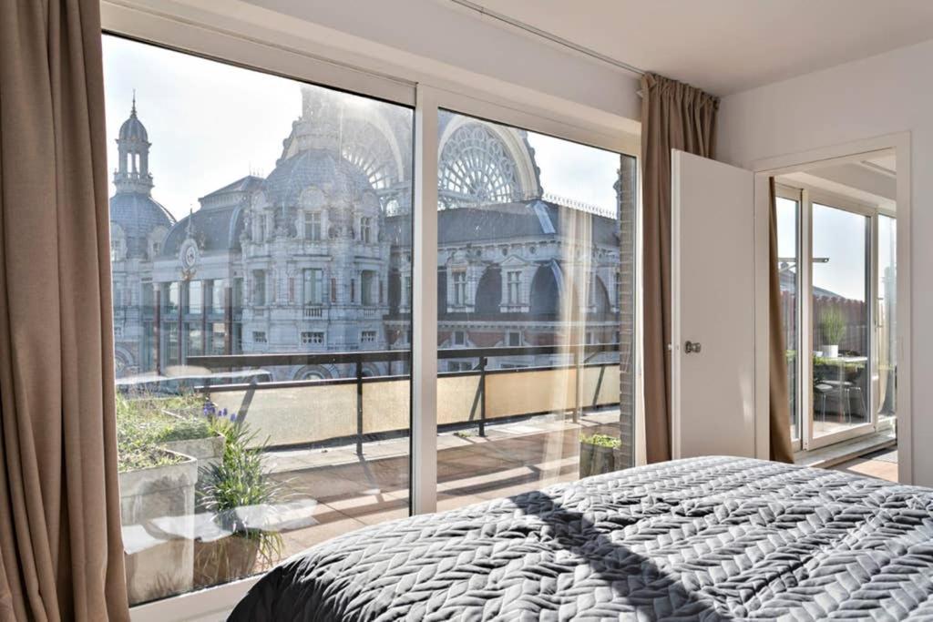 City Penthouse, Rooftop Terrace, Free Netflix, Wifi And Airco Antwerpen Bagian luar foto
